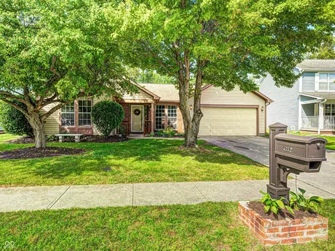 1752 Beckenbauer Ln, Indianapolis, IN 46214