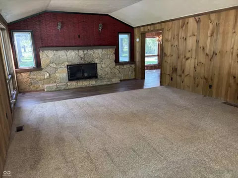 Living - 607 E Broad St, Spiceland, IN 47385 photo 1 of 3