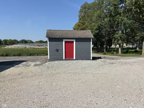 Exterior - 607 E Broad St, Spiceland, IN 47385 photo 6 of 12