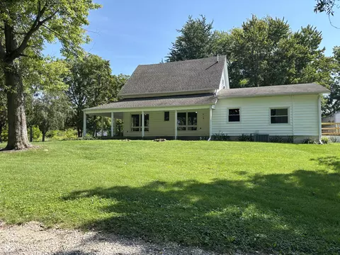 Exterior - 607 E Broad St, Spiceland, IN 47385 photo 1 of 12