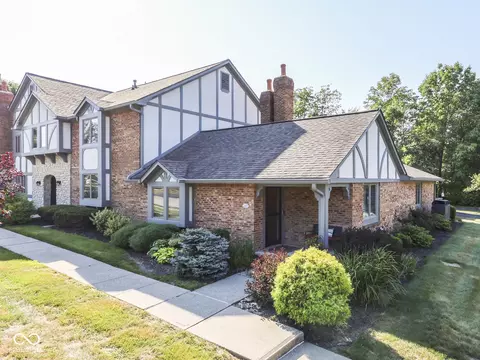 449 Camby Ct, Greenwood, IN 46142