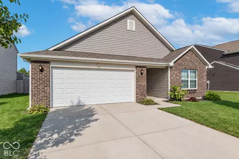 6822 Trey Dr, Camby, IN 46113