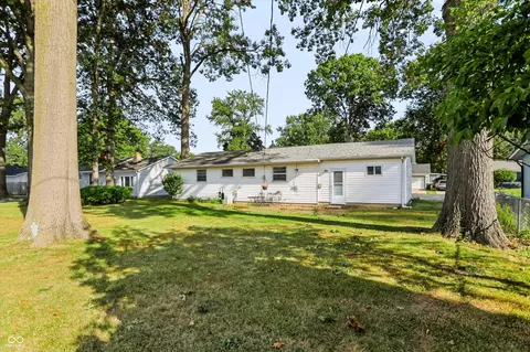Exterior - 1617 Section St, Plainfield, IN 46168 photo 4 of 7