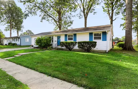 Exterior - 1617 Section St, Plainfield, IN 46168 photo 2 of 7