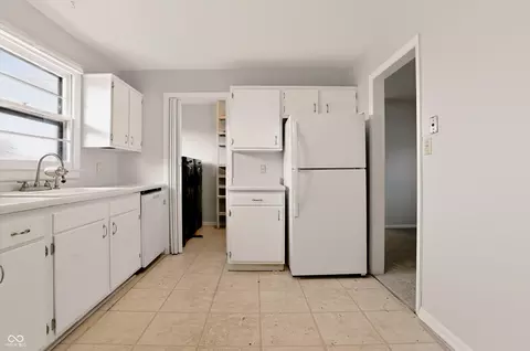 Kitchen - 1617 Section St, Plainfield, IN 46168 photo 3 of 5