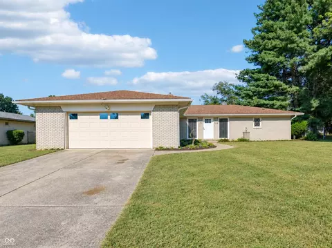 8244 Palmetto Ln, Indianapolis, IN 46217