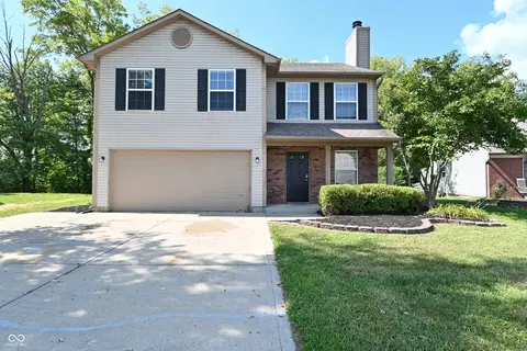 8446 Silverado Dr, Indianapolis, IN 46237