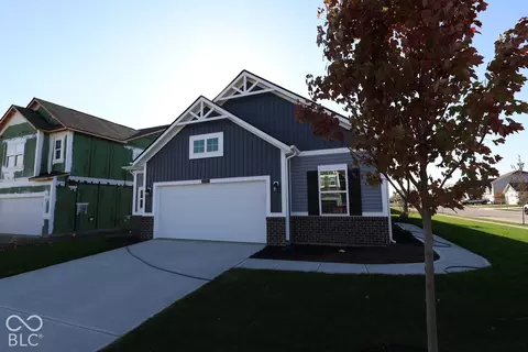 2237 Bear Oak Run, Shelbyville, IN 46176