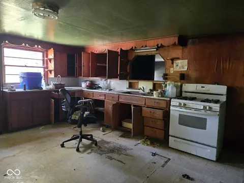 Kitchen - 7155 E Cass Main St, Sullivan, IN 47882 photo 1 of 1