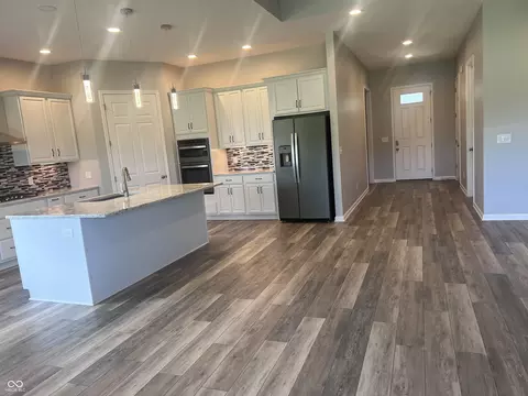 Entry Way - 201 Eagle Dr, Covington, IN 47932 photo 1 of 1