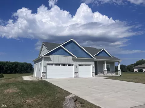 Exterior - 201 Eagle Dr, Covington, IN 47932 photo 3 of 8
