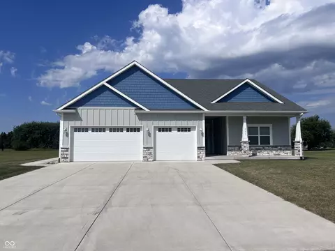 Exterior - 201 Eagle Dr, Covington, IN 47932 photo 2 of 8
