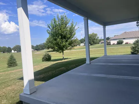 Exterior - 201 Eagle Dr, Covington, IN 47932 photo 7 of 8