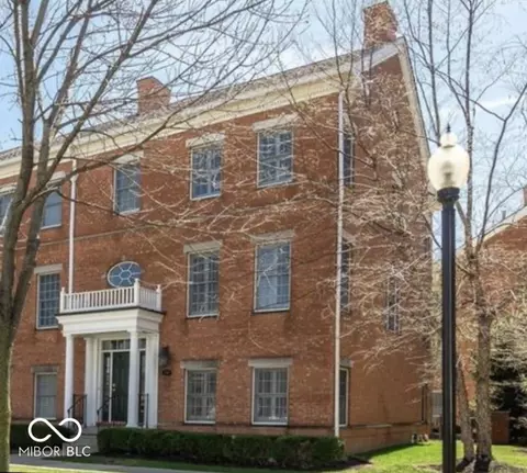 2201 Glebe St, Carmel, IN 46032