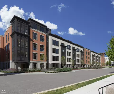 1015 W Main St #301, Carmel, IN 46032