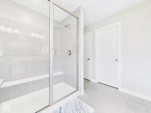 Bath - 8862 Springbrook Dr, Pendleton, IN 46064 photo 5 of 6