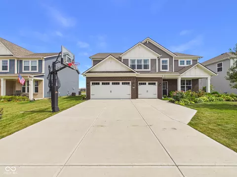 Exterior - 8862 Springbrook Dr, Pendleton, IN 46064 photo 2 of 12