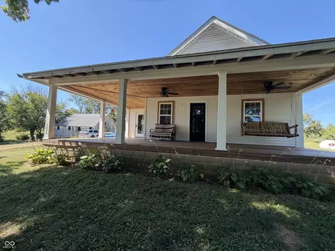 7622 Becks Grove Rd, Freetown, IN 47235
