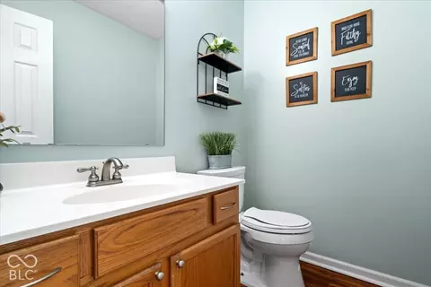 Bath - 10774 Brixton Ln, Fishers, IN 46037 photo 1 of 3