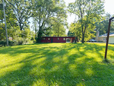 Exterior - 930 Eustis Dr, Indianapolis, IN 46229 photo 3 of 7