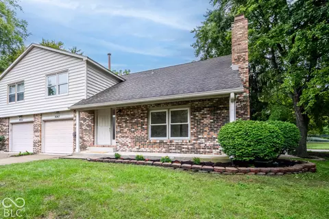 9047 Cornucopia Dr, Indianapolis, IN 46268