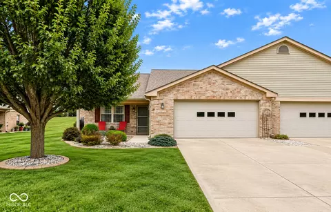 94 W Wind Chime Cir, Greenwood, IN 46143