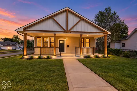 1008 S 8th St, Noblesville, IN 46060