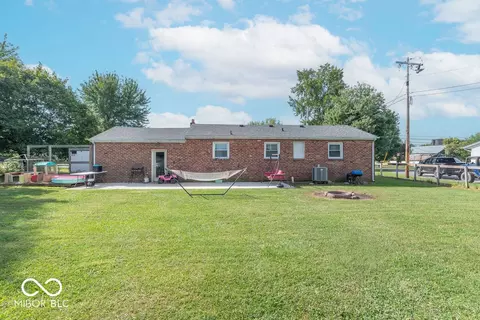Exterior - 7272 E Hadley Rd, Camby, IN 46113 photo 6 of 9