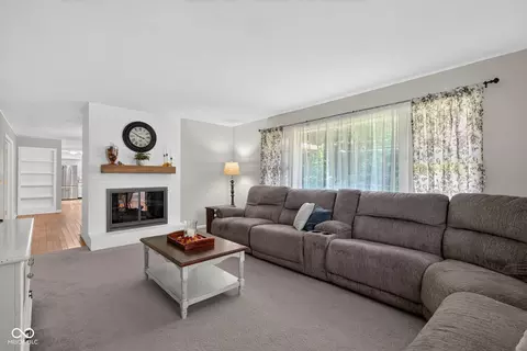 Living - 2112 E Memory Ln, Anderson, IN 46013 photo 1 of 1