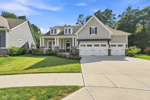 11162 Cliffside Dr, Fortville, IN 46040