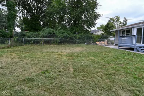 Exterior - 328 Hancook Rd, Plainfield, IN 46168 photo 5 of 6