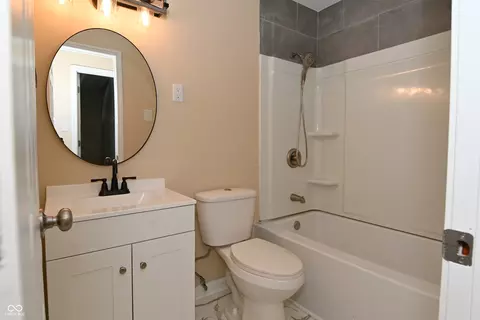 Bath - 328 Hancook Rd, Plainfield, IN 46168 photo 4 of 4