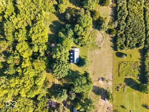 View/Area - 5336 W Epler Rd, Indianapolis, IN 46221 photo 2 of 7