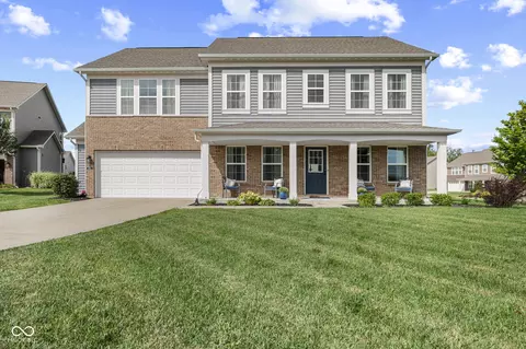 1304 Glen Canyon Dr, Greenwood, IN 46143