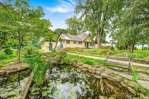 261 York Ave, Clayton, IN 46118