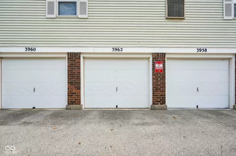 Exterior - 3962 Braddock Rd, Indianapolis, IN 46268 photo 9 of 10