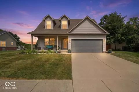 2016 Treving Dr, Cicero, IN 46034