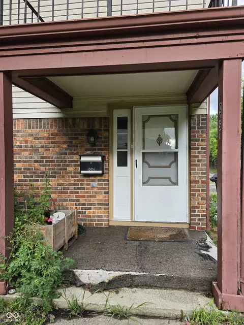 10051 Penrith Dr, Indianapolis, IN 46229