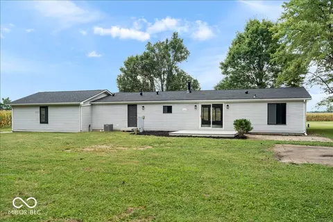 Exterior - 6402 S 1000 W, Pendleton, IN 46064 photo 6 of 8