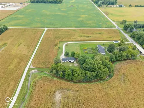 View/Area - 6402 S 1000 W, Pendleton, IN 46064 photo 2 of 6