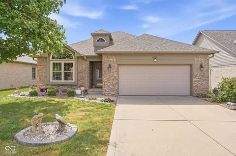 6050 Blue Fox Ln, Indianapolis, IN 46237