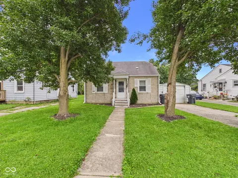 327 Edgemound Dr, Anderson, IN 46013