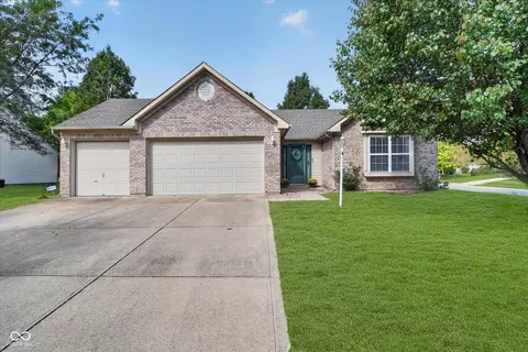 19081 Key Club Dr, Noblesville, IN 46062