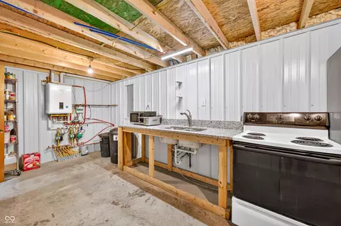 Kitchen - 9248 E State Road 256, Austin, IN 47102 photo 4 of 4