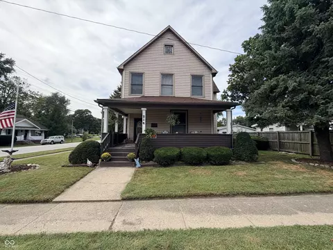 214 S Howard St, Oxford, IN 47971