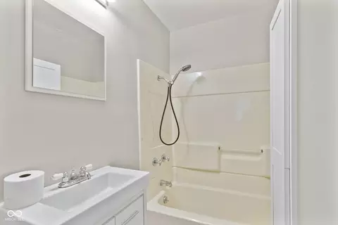 Bath - 1090 N Mann Ave, Austin, IN 47102 photo 1 of 1