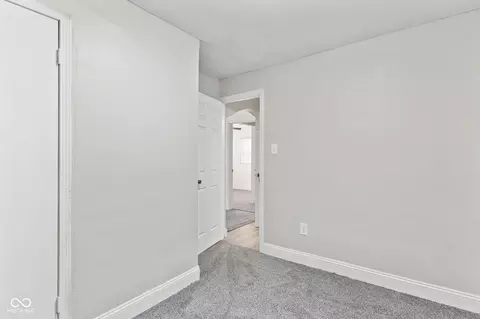 Entry Way - 1090 N Mann Ave, Austin, IN 47102 photo 2 of 3