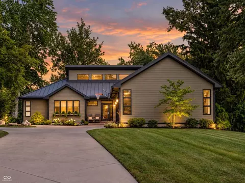 620 Bloor Ln, Zionsville, IN 46077