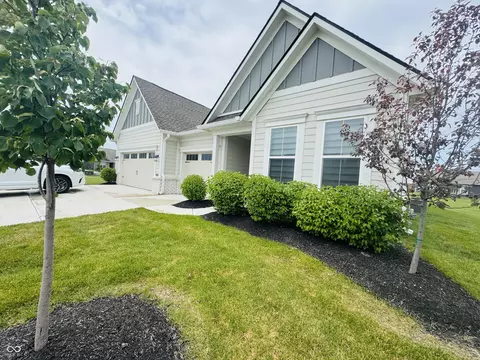 9680 Holborn Ave N, Mccordsville, IN 46055