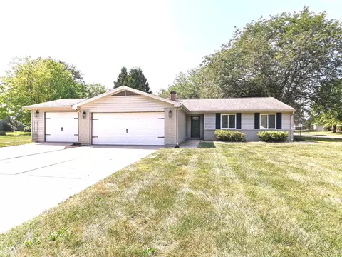 8442 Duncaster Ct, Indianapolis, IN 46256